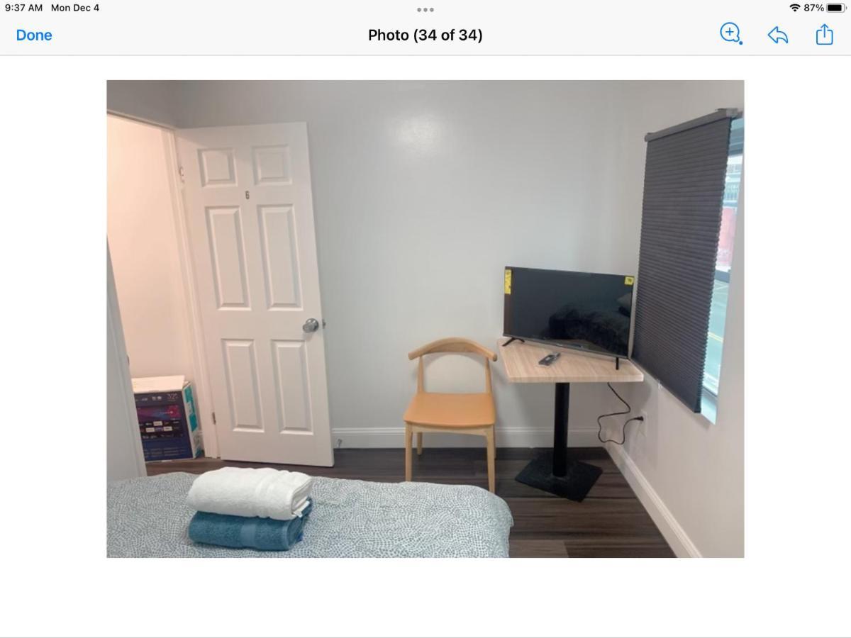 Stylist Bedroom Central Of Baltimore Extérieur photo