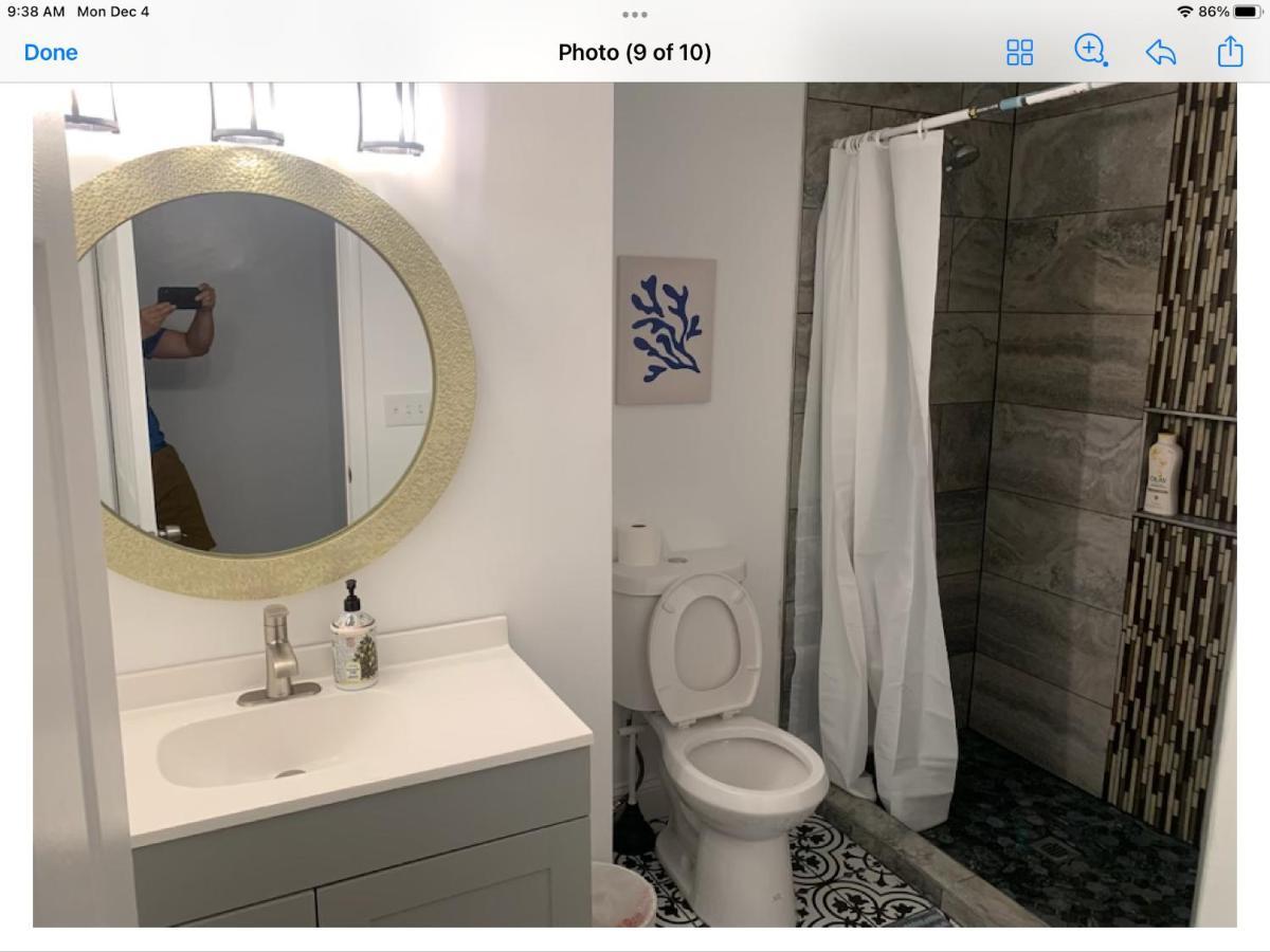 Stylist Bedroom Central Of Baltimore Extérieur photo